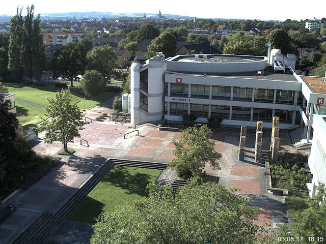 Foto der Webcam: Verwaltungsgeb&auml;ude, Innenhof mit Audimax, H&ouml;rsaal-Geb&auml;ude 1