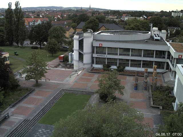 Foto der Webcam: Verwaltungsgebäude, Innenhof mit Audimax, Hörsaal-Gebäude 1