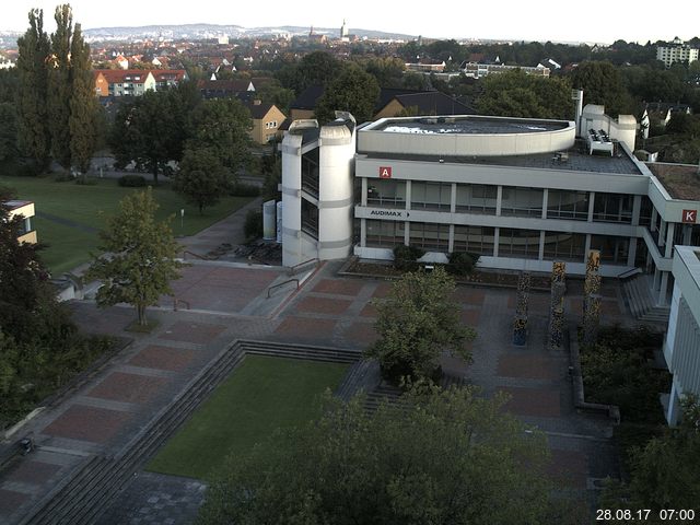 Foto der Webcam: Verwaltungsgeb&auml;ude, Innenhof mit Audimax, H&ouml;rsaal-Geb&auml;ude 1
