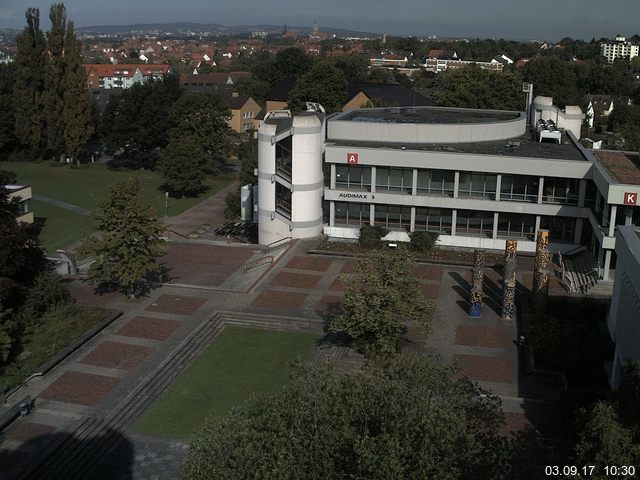 Foto der Webcam: Verwaltungsgeb&auml;ude, Innenhof mit Audimax, H&ouml;rsaal-Geb&auml;ude 1