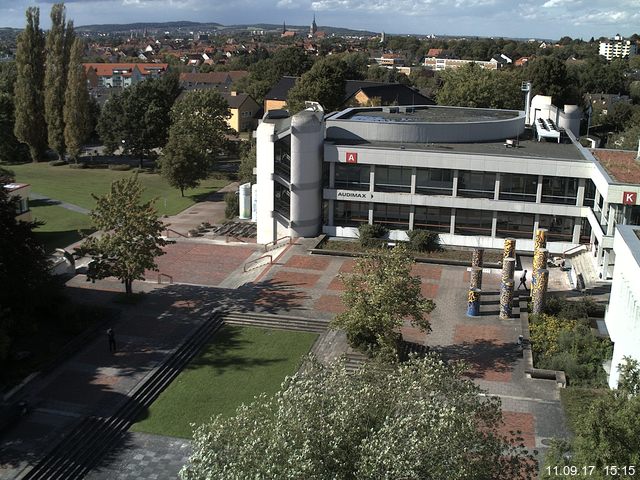 Foto der Webcam: Verwaltungsgeb&auml;ude, Innenhof mit Audimax, H&ouml;rsaal-Geb&auml;ude 1