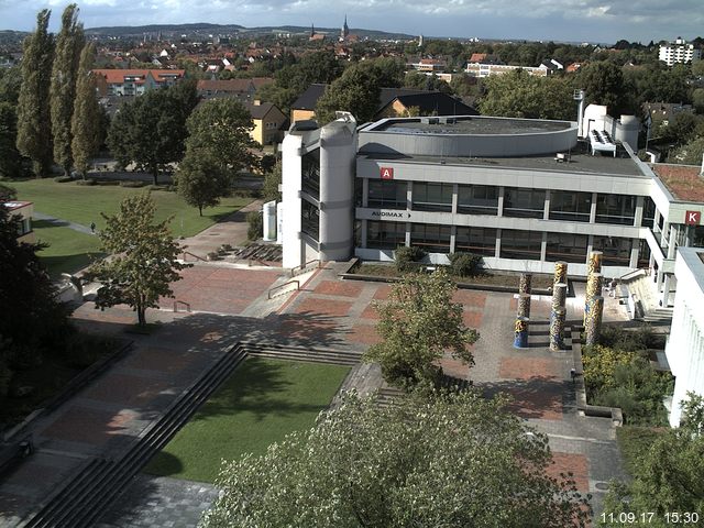 Foto der Webcam: Verwaltungsgeb&auml;ude, Innenhof mit Audimax, H&ouml;rsaal-Geb&auml;ude 1
