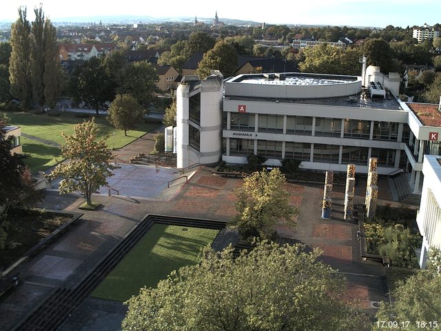 Foto der Webcam: Verwaltungsgeb&auml;ude, Innenhof mit Audimax, H&ouml;rsaal-Geb&auml;ude 1