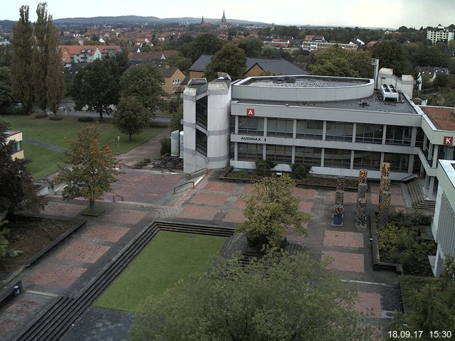 Foto der Webcam: Verwaltungsgeb&auml;ude, Innenhof mit Audimax, H&ouml;rsaal-Geb&auml;ude 1