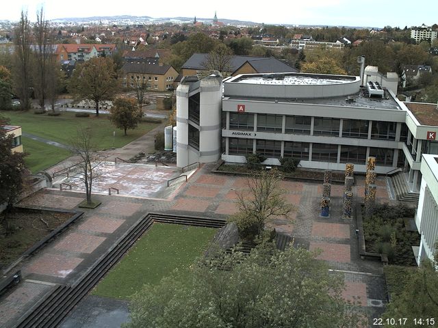 Foto der Webcam: Verwaltungsgebäude, Innenhof mit Audimax, Hörsaal-Gebäude 1