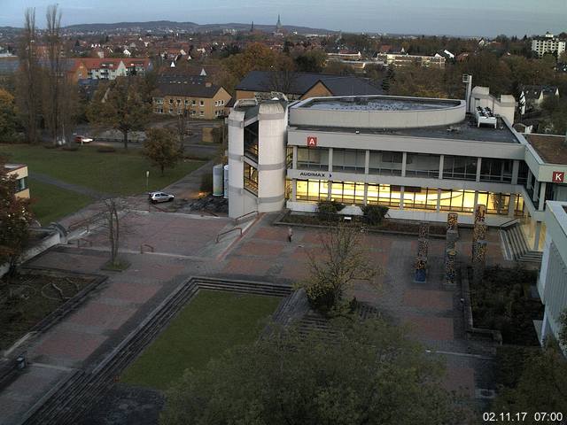Foto der Webcam: Verwaltungsgeb&auml;ude, Innenhof mit Audimax, H&ouml;rsaal-Geb&auml;ude 1