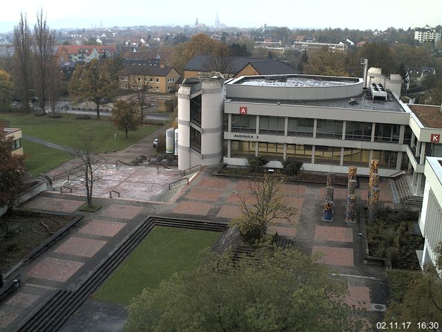 Foto der Webcam: Verwaltungsgeb&auml;ude, Innenhof mit Audimax, H&ouml;rsaal-Geb&auml;ude 1