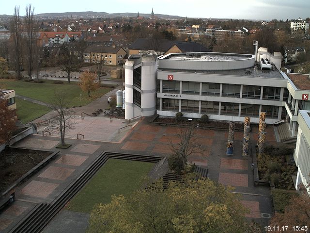 Foto der Webcam: Verwaltungsgeb&auml;ude, Innenhof mit Audimax, H&ouml;rsaal-Geb&auml;ude 1