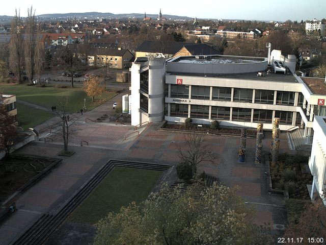 Foto der Webcam: Verwaltungsgebäude, Innenhof mit Audimax, Hörsaal-Gebäude 1