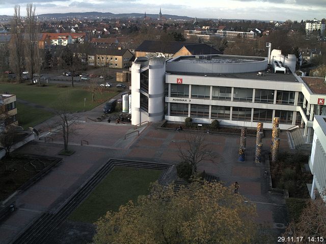 Foto der Webcam: Verwaltungsgebäude, Innenhof mit Audimax, Hörsaal-Gebäude 1