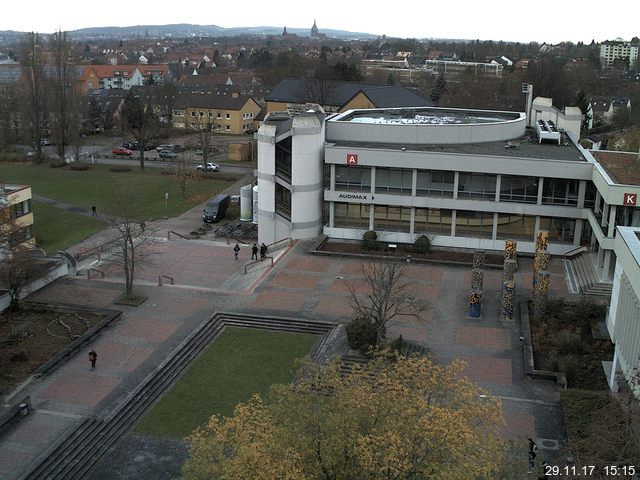 Foto der Webcam: Verwaltungsgebäude, Innenhof mit Audimax, Hörsaal-Gebäude 1