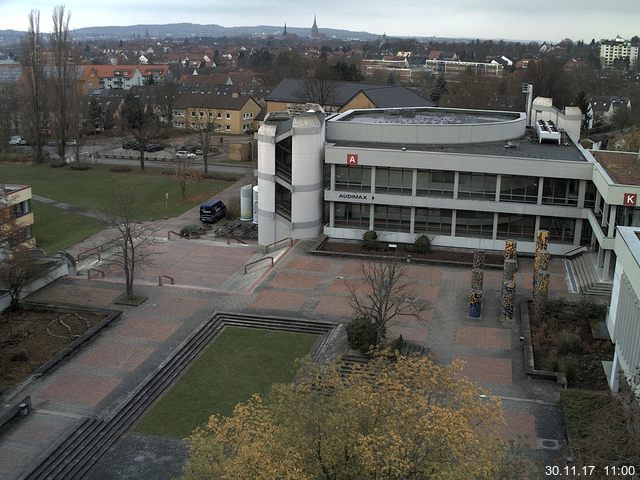 Foto der Webcam: Verwaltungsgebäude, Innenhof mit Audimax, Hörsaal-Gebäude 1