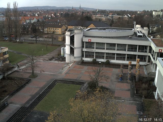 Foto der Webcam: Verwaltungsgebäude, Innenhof mit Audimax, Hörsaal-Gebäude 1