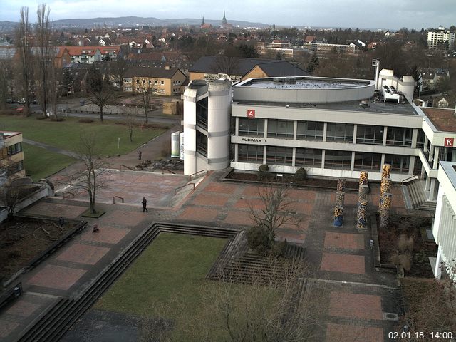 Foto der Webcam: Verwaltungsgebäude, Innenhof mit Audimax, Hörsaal-Gebäude 1