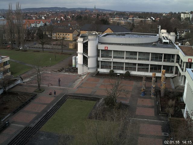 Foto der Webcam: Verwaltungsgebäude, Innenhof mit Audimax, Hörsaal-Gebäude 1