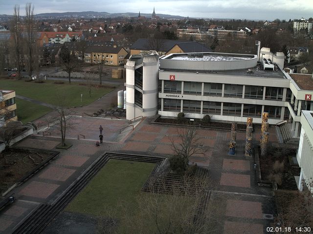 Foto der Webcam: Verwaltungsgebäude, Innenhof mit Audimax, Hörsaal-Gebäude 1