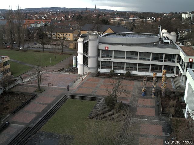 Foto der Webcam: Verwaltungsgebäude, Innenhof mit Audimax, Hörsaal-Gebäude 1