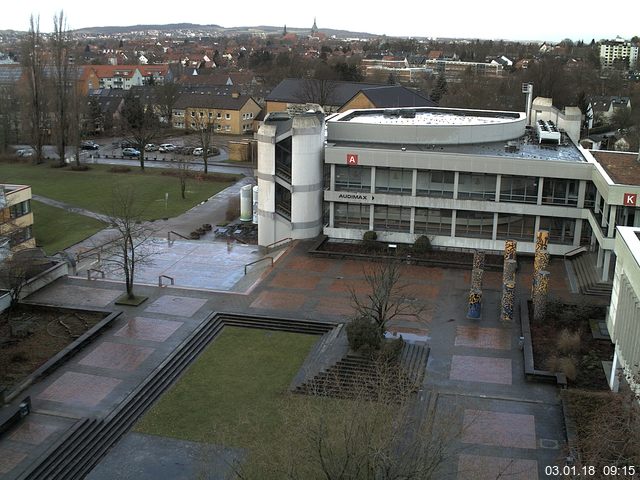 Foto der Webcam: Verwaltungsgebäude, Innenhof mit Audimax, Hörsaal-Gebäude 1