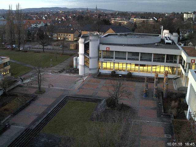 Foto der Webcam: Verwaltungsgeb&auml;ude, Innenhof mit Audimax, H&ouml;rsaal-Geb&auml;ude 1