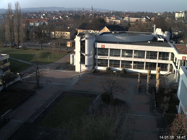 Foto der Webcam: Verwaltungsgeb&auml;ude, Innenhof mit Audimax, H&ouml;rsaal-Geb&auml;ude 1