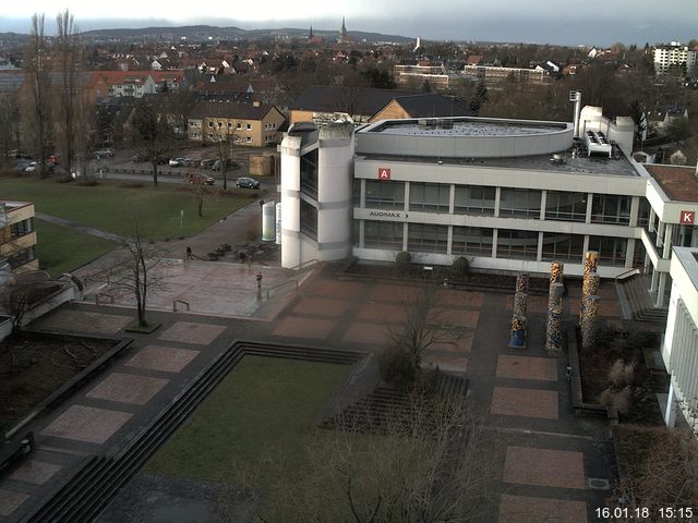 Foto der Webcam: Verwaltungsgeb&auml;ude, Innenhof mit Audimax, H&ouml;rsaal-Geb&auml;ude 1