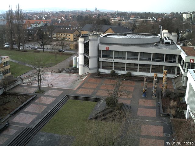 Foto der Webcam: Verwaltungsgeb&auml;ude, Innenhof mit Audimax, H&ouml;rsaal-Geb&auml;ude 1