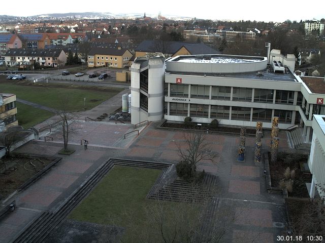 Foto der Webcam: Verwaltungsgeb&auml;ude, Innenhof mit Audimax, H&ouml;rsaal-Geb&auml;ude 1