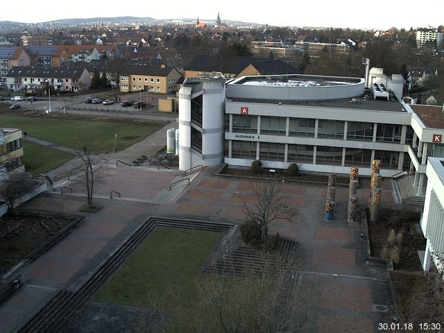 Foto der Webcam: Verwaltungsgeb&auml;ude, Innenhof mit Audimax, H&ouml;rsaal-Geb&auml;ude 1