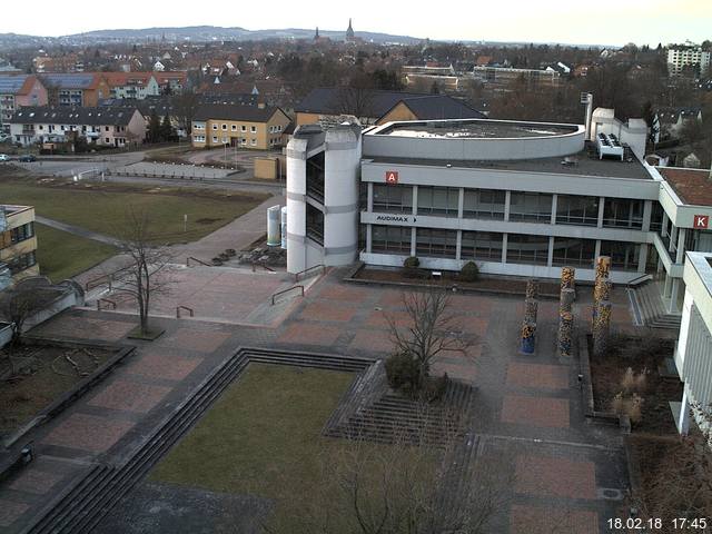 Foto der Webcam: Verwaltungsgeb&auml;ude, Innenhof mit Audimax, H&ouml;rsaal-Geb&auml;ude 1