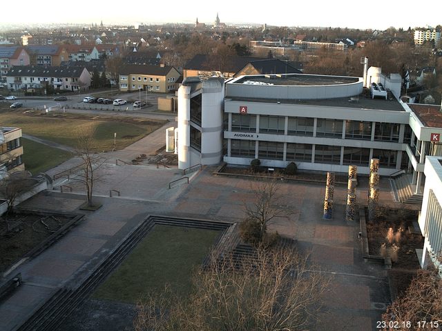 Foto der Webcam: Verwaltungsgeb&auml;ude, Innenhof mit Audimax, H&ouml;rsaal-Geb&auml;ude 1