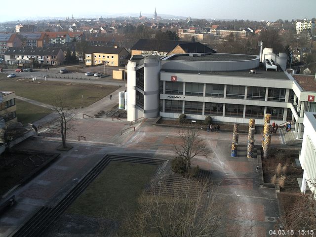 Foto der Webcam: Verwaltungsgeb&auml;ude, Innenhof mit Audimax, H&ouml;rsaal-Geb&auml;ude 1