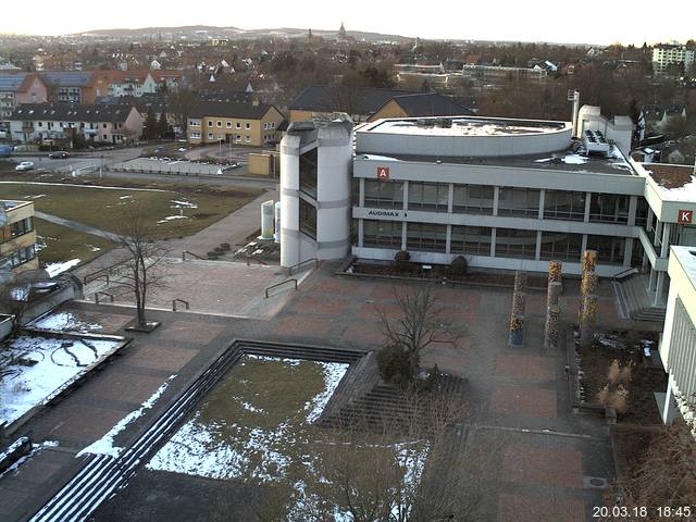 Foto der Webcam: Verwaltungsgeb&auml;ude, Innenhof mit Audimax, H&ouml;rsaal-Geb&auml;ude 1