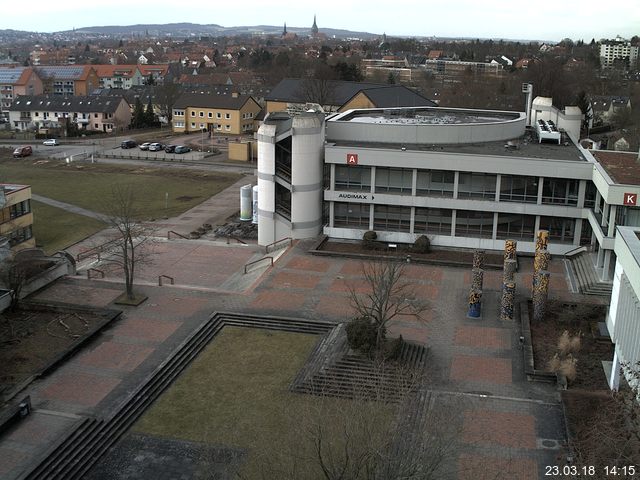 Foto der Webcam: Verwaltungsgeb&auml;ude, Innenhof mit Audimax, H&ouml;rsaal-Geb&auml;ude 1