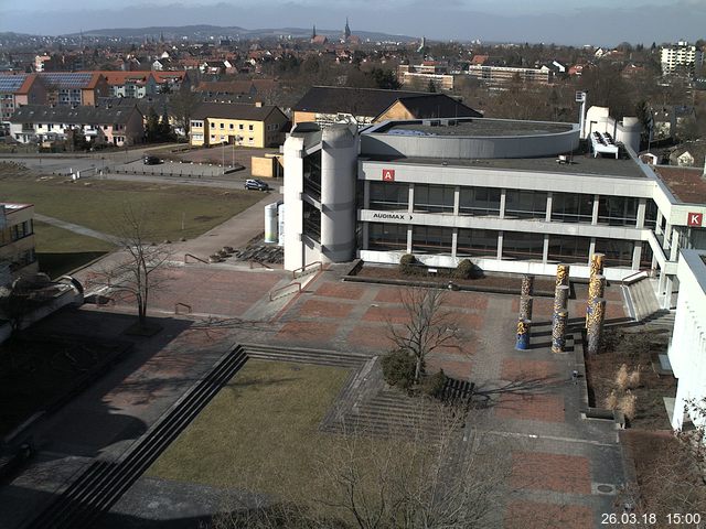 Foto der Webcam: Verwaltungsgeb&auml;ude, Innenhof mit Audimax, H&ouml;rsaal-Geb&auml;ude 1
