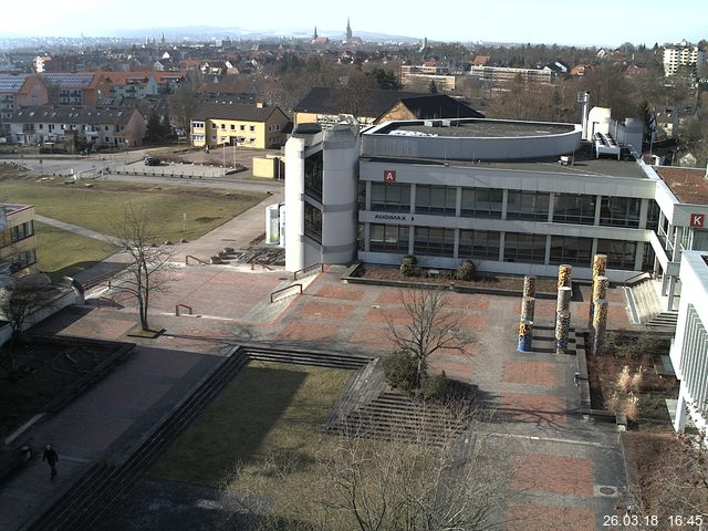 Foto der Webcam: Verwaltungsgeb&auml;ude, Innenhof mit Audimax, H&ouml;rsaal-Geb&auml;ude 1