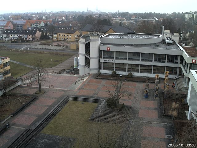 Foto der Webcam: Verwaltungsgeb&auml;ude, Innenhof mit Audimax, H&ouml;rsaal-Geb&auml;ude 1