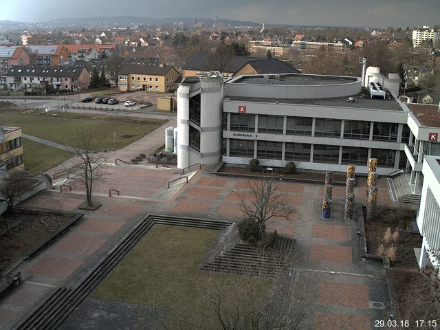 Foto der Webcam: Verwaltungsgeb&auml;ude, Innenhof mit Audimax, H&ouml;rsaal-Geb&auml;ude 1