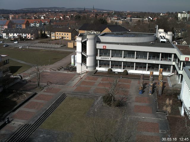 Foto der Webcam: Verwaltungsgebäude, Innenhof mit Audimax, Hörsaal-Gebäude 1