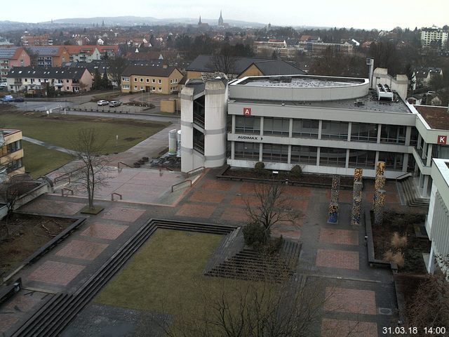 Foto der Webcam: Verwaltungsgebäude, Innenhof mit Audimax, Hörsaal-Gebäude 1