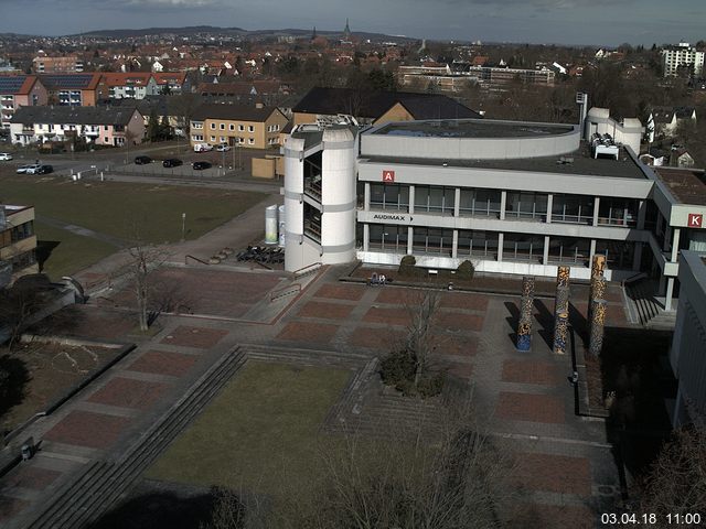 Foto der Webcam: Verwaltungsgebäude, Innenhof mit Audimax, Hörsaal-Gebäude 1