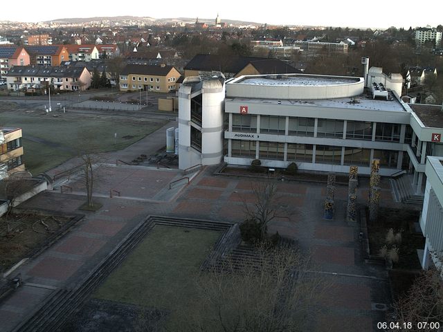 Foto der Webcam: Verwaltungsgeb&auml;ude, Innenhof mit Audimax, H&ouml;rsaal-Geb&auml;ude 1