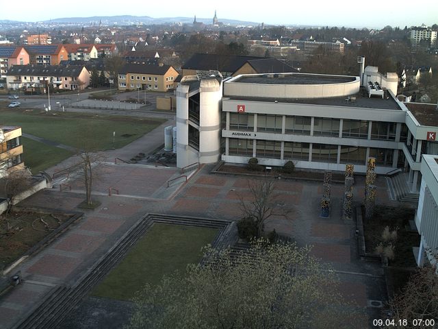 Foto der Webcam: Verwaltungsgeb&auml;ude, Innenhof mit Audimax, H&ouml;rsaal-Geb&auml;ude 1