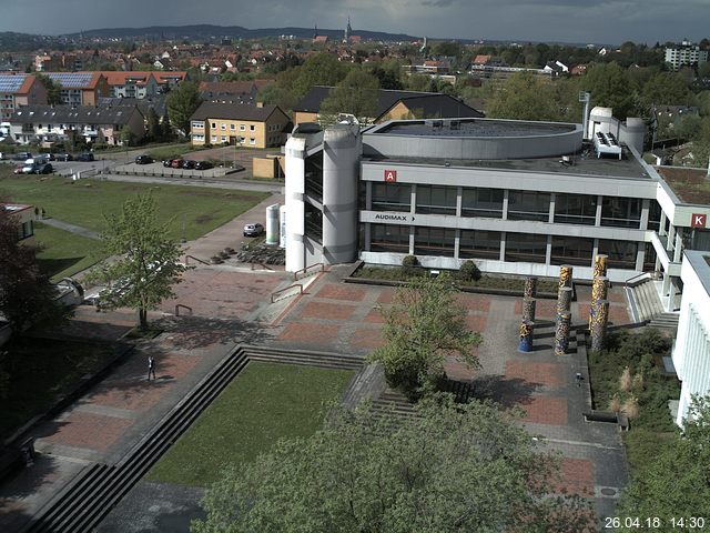 Foto der Webcam: Verwaltungsgebäude, Innenhof mit Audimax, Hörsaal-Gebäude 1