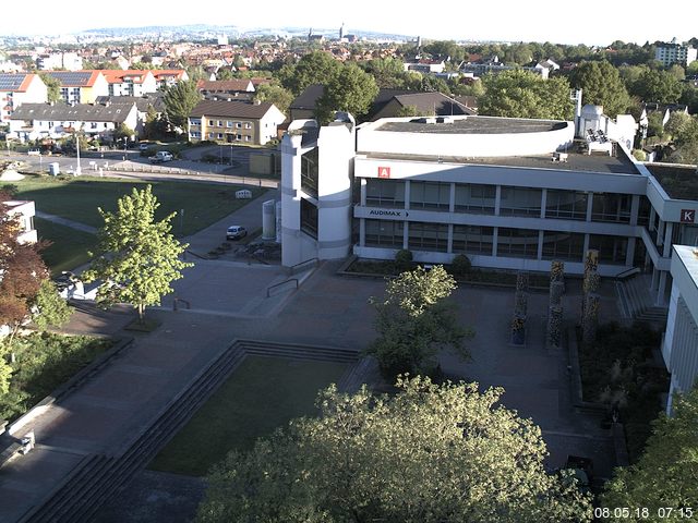 Foto der Webcam: Verwaltungsgeb&auml;ude, Innenhof mit Audimax, H&ouml;rsaal-Geb&auml;ude 1
