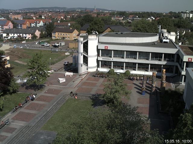 Foto der Webcam: Verwaltungsgebäude, Innenhof mit Audimax, Hörsaal-Gebäude 1