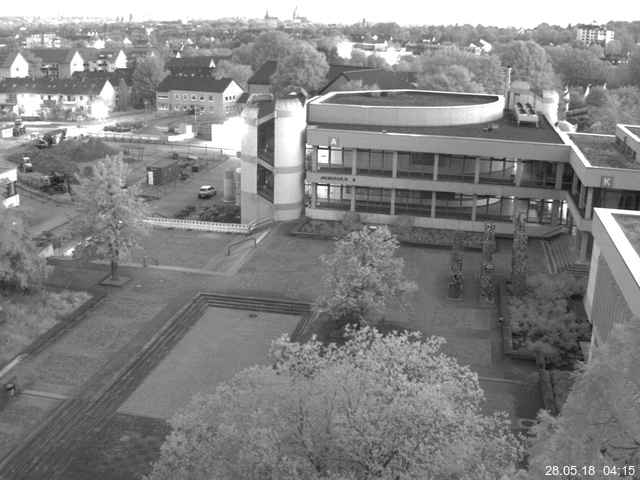 Foto der Webcam: Verwaltungsgebäude, Innenhof mit Audimax, Hörsaal-Gebäude 1