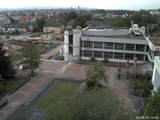 Foto der Webcam: Verwaltungsgebäude, Innenhof mit Audimax, Hörsaal-Gebäude 1