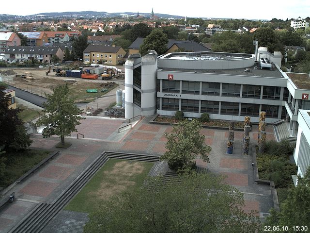 Foto der Webcam: Verwaltungsgeb&auml;ude, Innenhof mit Audimax, H&ouml;rsaal-Geb&auml;ude 1