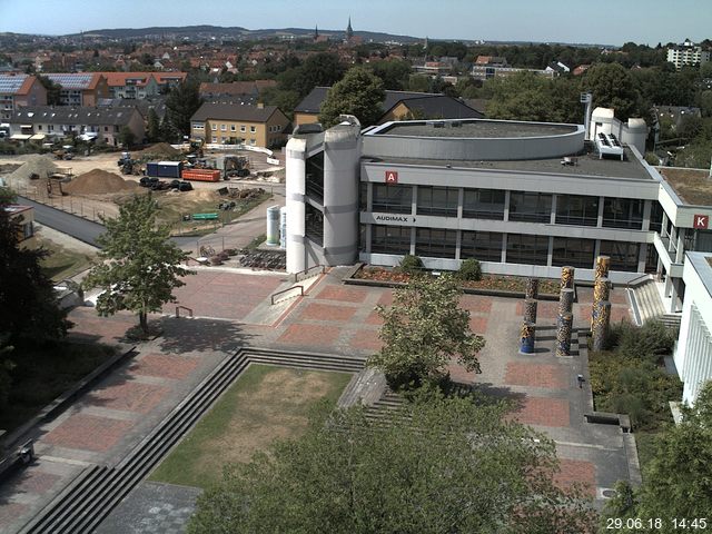 Foto der Webcam: Verwaltungsgeb&auml;ude, Innenhof mit Audimax, H&ouml;rsaal-Geb&auml;ude 1