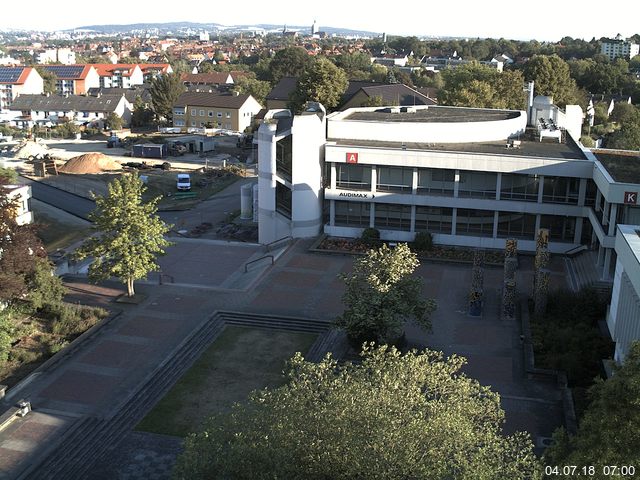 Foto der Webcam: Verwaltungsgeb&auml;ude, Innenhof mit Audimax, H&ouml;rsaal-Geb&auml;ude 1
